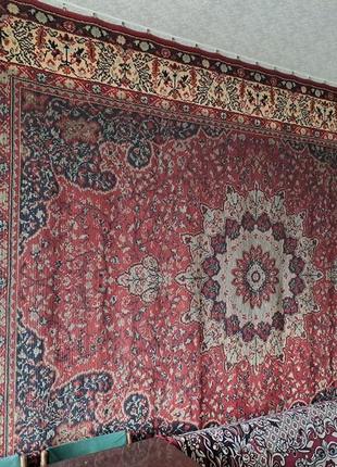 Ковер б/у (самовиз м.зверинецка)