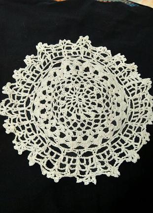 Серветка ажурна5 фото