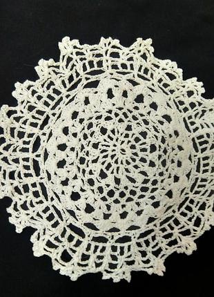 Серветка ажурна3 фото