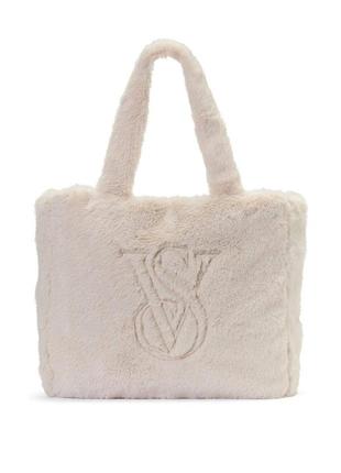 Хутрова сумка victoria's secret faux-fur tote, бежева