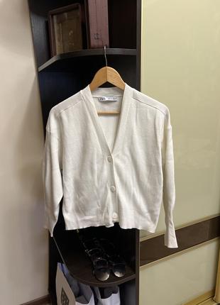 Кофта женская кардиган zara  на пуговицах классная стильная