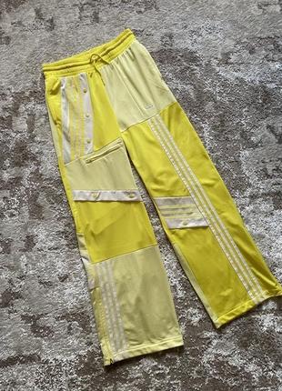 Оригинальные спортивные штаны adidas deconstructed