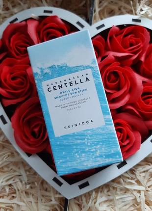 Conцезащитный сток skin1004 hyalicica silky fit sun stick spf50 20 г