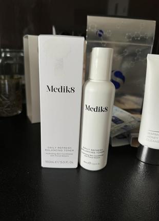 Очищувальний тонік medik8 daily refresh balancing toner 150 мл новый!