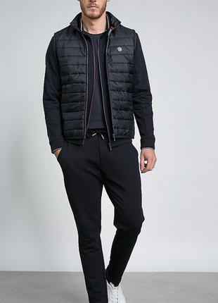 Чоловіча жилетка