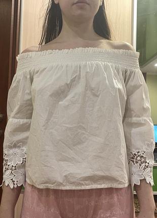 Блузка молочного цвета с кружевом new look