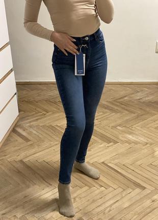 Джинсы скинни синие