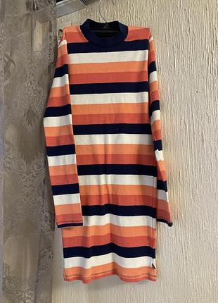 Шикарное стильное платье в рубчик длинный рукав