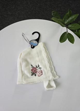 Красива шапуля