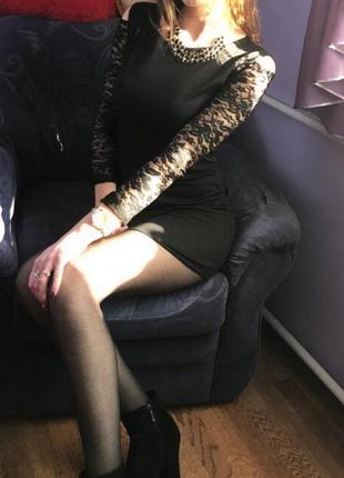 Платье ажурные рукава