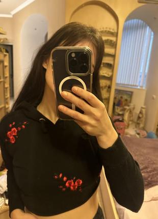 Светр з вишивкою new look