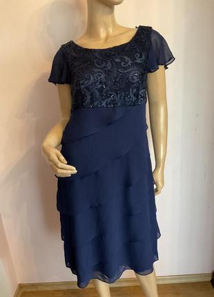 Нарядное фирменное платье / l / brend christian berg