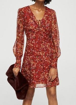 Платье в цветы