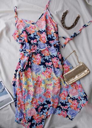 Сукня на бретелях квітковий принт повсякденна