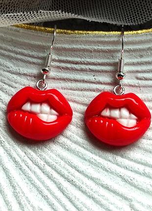 Серьги из акрила 1.6 см, губы, зубы