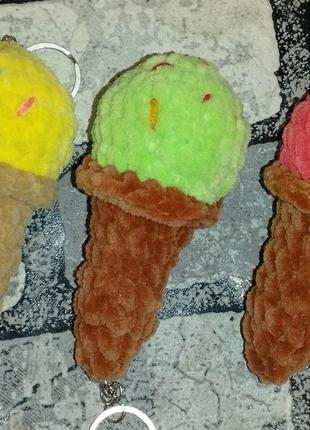 Мягкая игрушка мороженое (брелок)