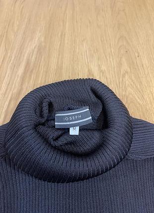 Идеальный свитер с высоким горлом