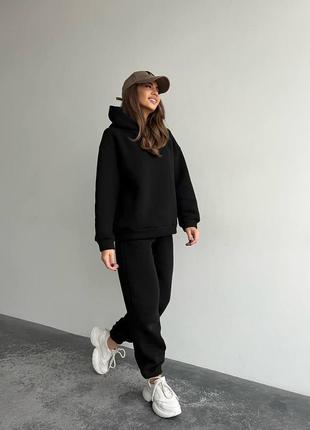 Женский спортивный костюм на флисе