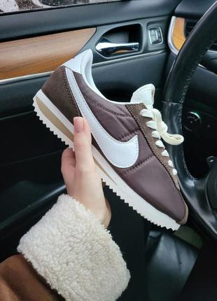 Кроссовки nike cortez