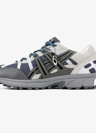 Кроссовки asics