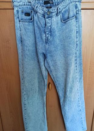 Джинси house straight