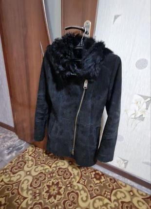 Натуральна дубльонка з теплим капюшоном