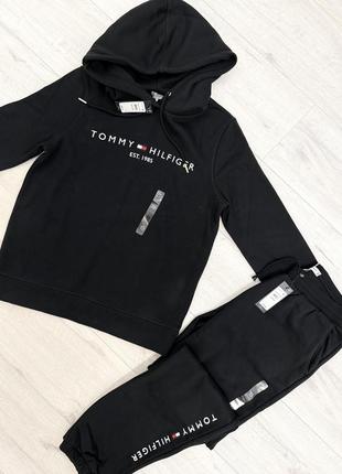 Костюм на флисе Tommy hilfiger размер xs оригинал