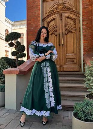 Вышиванное женское платье