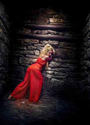 Комбинезон атласный с поясом shein брючный