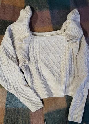 Свитер с рюшами