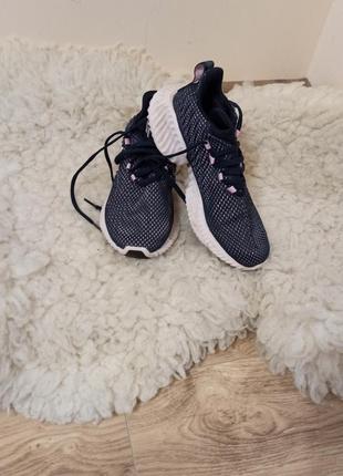 Кроссовки для бега adidas