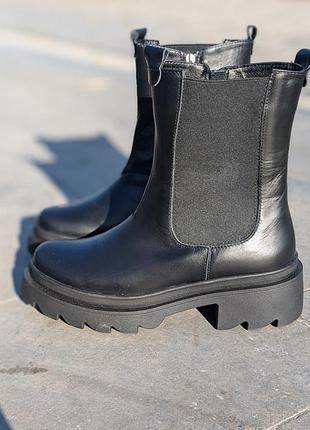 Ботинки зимние кожа натуральная челси черные женские 40на 25,5см