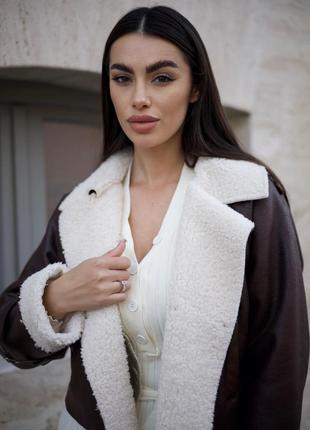 Дублянка шоколадного кольору