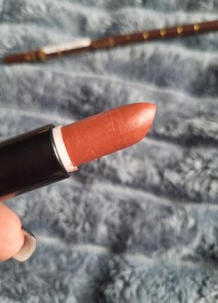 Помада матовая