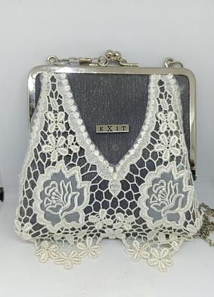 Сумочка с кружевом