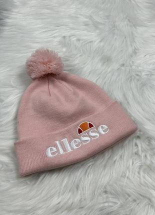 Женская оригинальная шапка ellesse