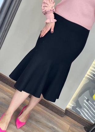Чорна трикотажна міді спідниця гаде облягаюча 42-46