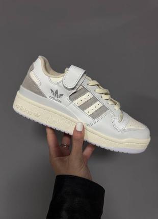 Женские кожаные кроссовки adidas forum