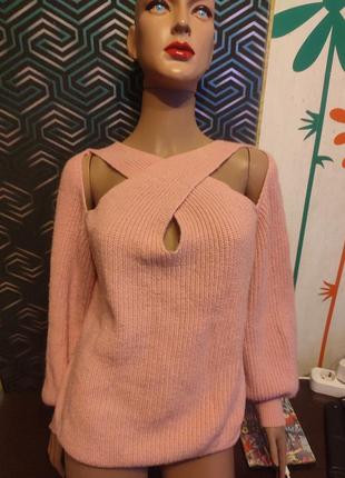 Noстильный свитер