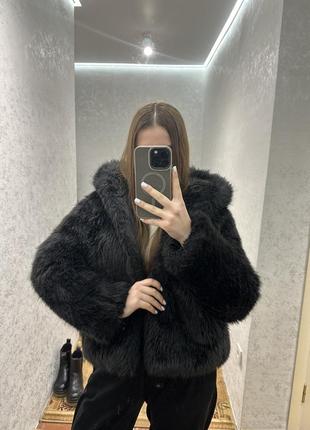 Шубка короткая с капюшоном