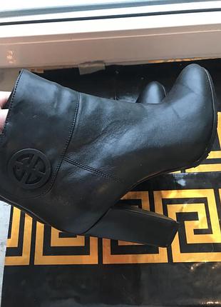 Жіночі черевичкі ботільони кожані