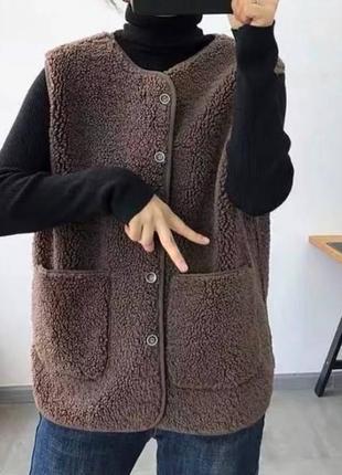 Женская жилетка букле