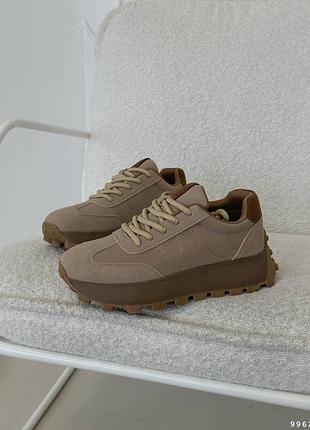 Кроссовки замшевые женские