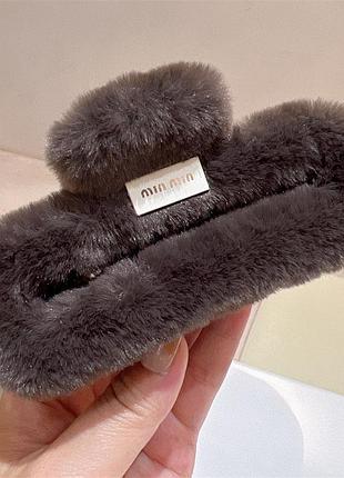 Пушистый крабик, заколка для волос в стиле miu miu