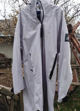 Продам очень крутой плащ от adidas