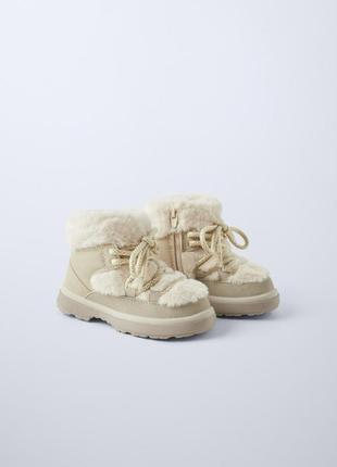 Комбіновані черевики zara зі штучним хутром 26, 27, 28, 29 розмір