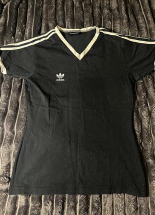 Футболка adidas