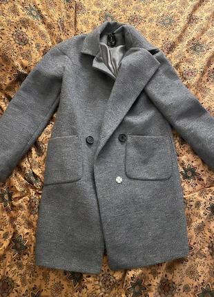 Жіноче пальто