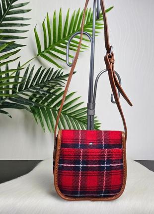 Фирменная сумочка tommy hilfiger