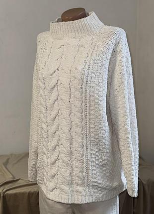 Свитер в косы